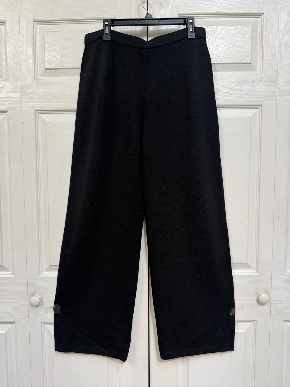 St. John Caviar Knit in Black Wide leg Women’s Pants Size 16